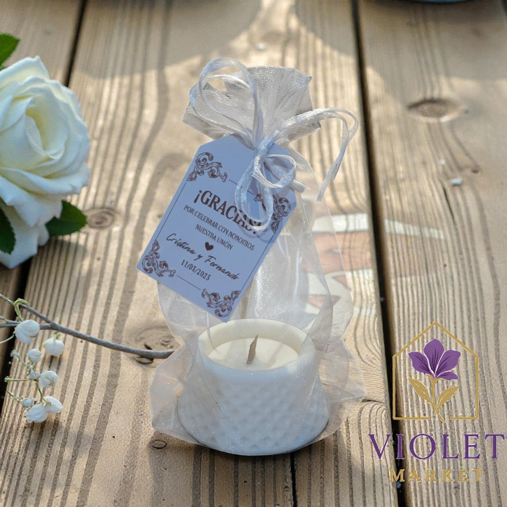 Vela Recuerdo Boda Elegancia Nupcial - Bolsa Organza, vela de soya artesanal para souvenir de matrimonio - Violet Market...

